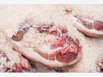 Ilustracja artykułu peklowanie mięsa na sucho krok po kroku - z nami zrobisz to sam!
