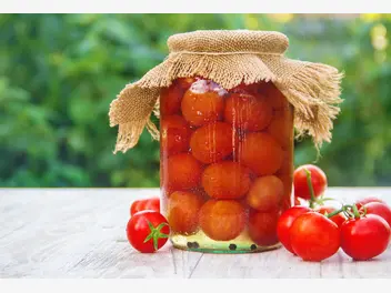 Ilustracja artykułu kiszone pomidory na zimę - 5 sprawdzonych przepisów dla każdego