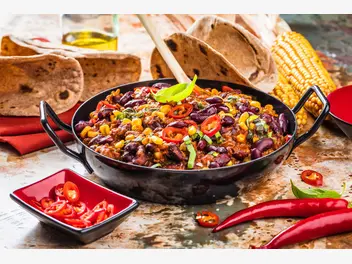 Ilustracja artykułu najlepsze przepisy na chilli con carne. zobacz, jak zrobić szybki obiad