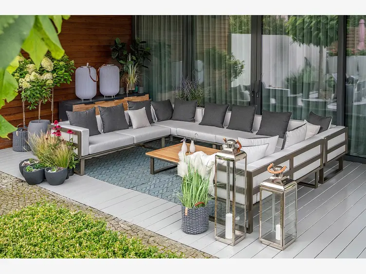 Ilustracja artykułu ekskluzywne meble ogrodowe: jak stworzyć przestrzeń idealną dla relaksu?
