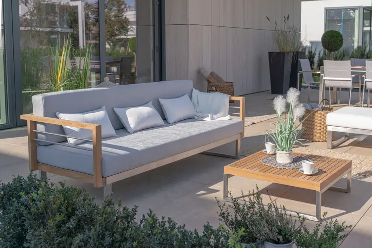 Ekskluzywne meble ogrodowe: Jak stworzyć przestrzeń idealną dla relaksu?