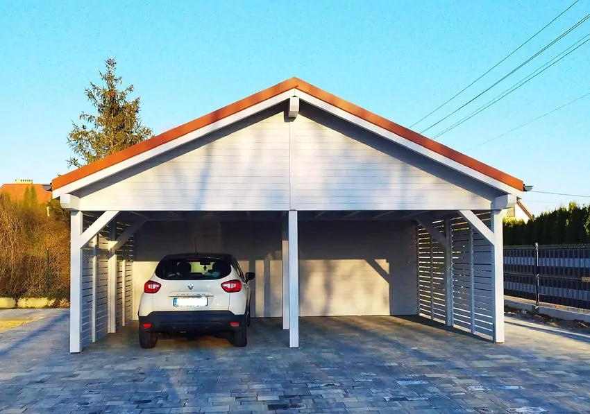 Wybierając carport, postaw na konstrukcję z ocynkowanej stali lub aluminium – zapewni trwałość i odporność Carport