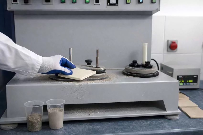 Klasa ścieralności gresu - test