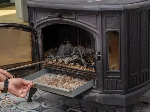 Koszt montażu wolnostojącego kominka