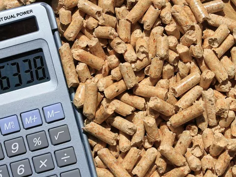 Na ile starcza tona pelletu zimą i latem?