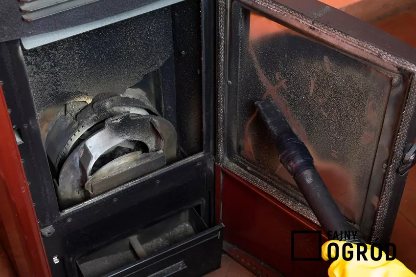 Czyszczenie kotła na pellet