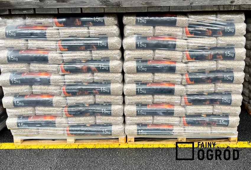 Najtańszy pellet znajdziemy na lokalnych składach pellet workowany na paletach