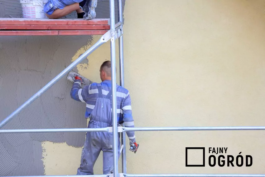 tynkowanie elewacji domu