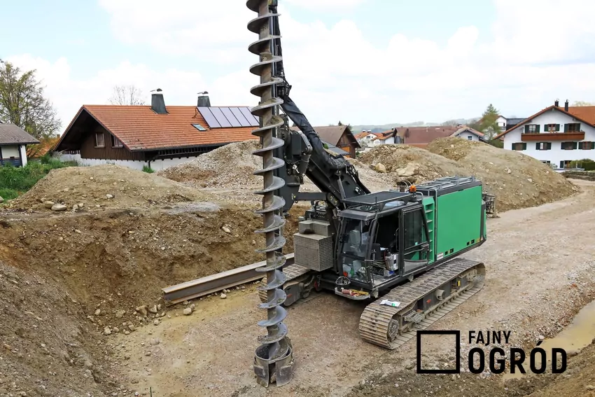 prace ziemne, odwiert