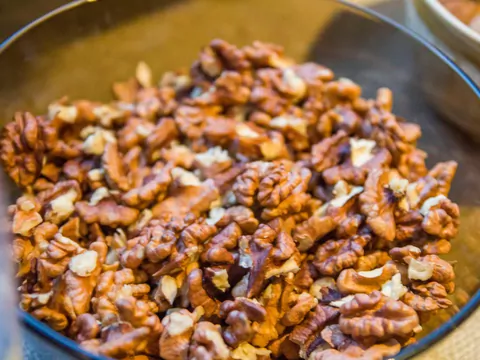 Sposób na goryczkę orzechów włoskich