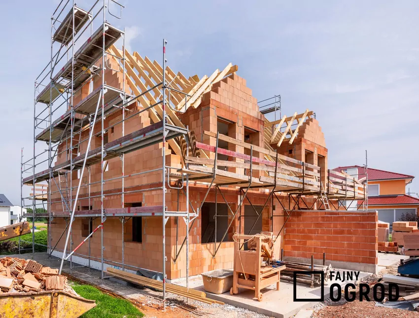 dom w budowie