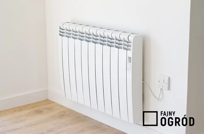 Zwykle ogrzewanie elektryczne generuje duże wyższe rachunki za prąd niż pompa ciepła grzejnik elektryczny