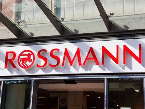 Promocja na kultowy zapach w Rossmannie