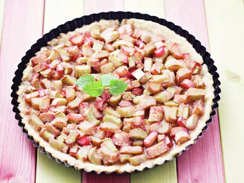Tarta z rabarbarem: 3 przepisy