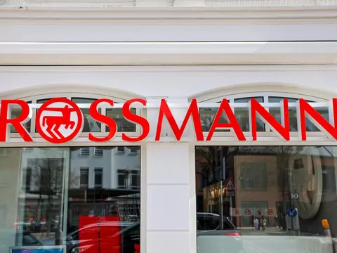 Promocja na kultowy zapach w Rossmannie