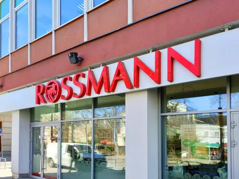 Promocja na kultowy zapach w Rossmannie