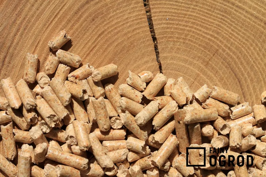 Wysoki popyt i niska podaż odbijają się na cenach pelletu pellet drzewny, drewno