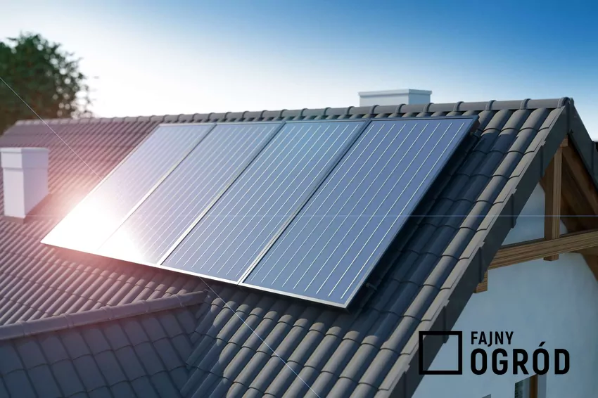 System solarny na dachu domu jednorodzinnego