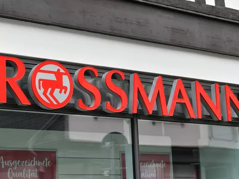 Promocja na kultowy zapach w Rossmannie