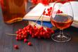 Wino i sok z jarzębiny – przepisy krok po kroku, zastosowanie, właściwości lecznicze