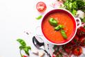5 najlepszych przepisów na zupę-krem z pomidorów - sprawdź je!